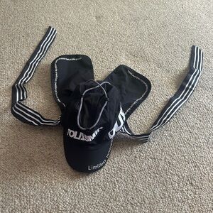 Tolasmik Black Cap with Striped Ties